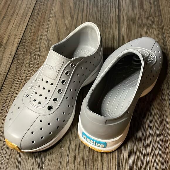 Native Sugarlite Robbie kids shoe size C13 in grey - Picture 2 of 6